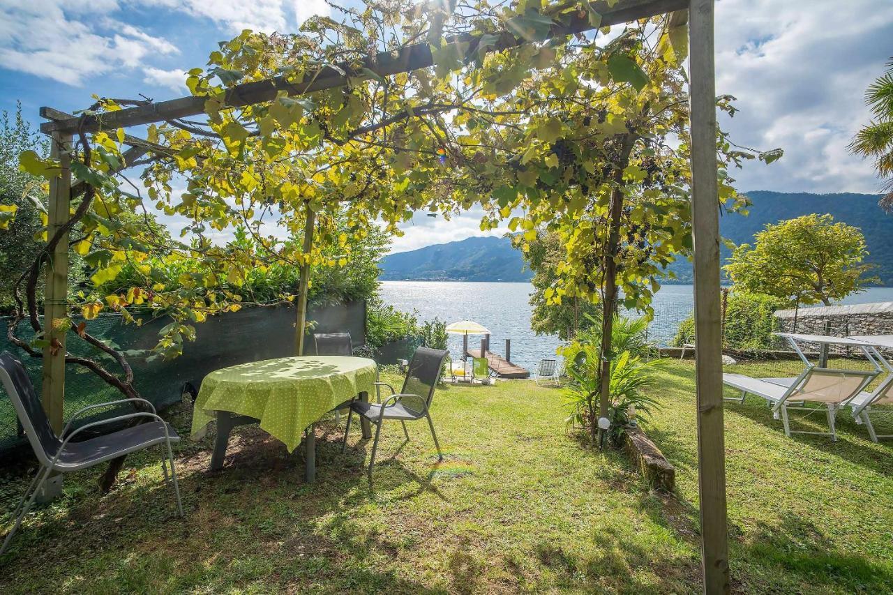 Il Glicine Appartamento Con Darsena Privata A Lago Pettenasco Ngoại thất bức ảnh